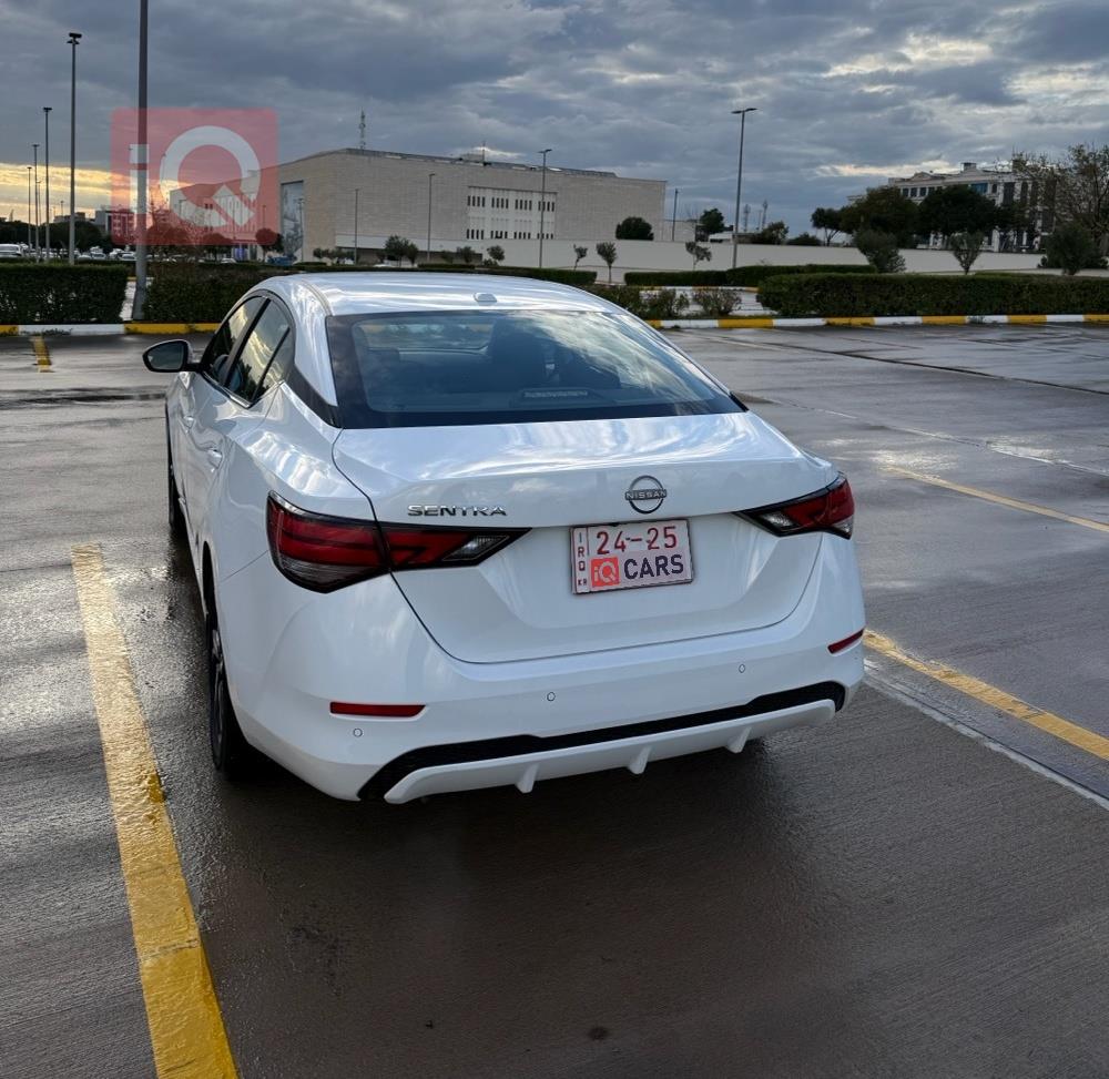 نيسان سنترا